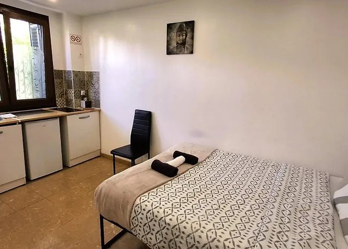 Apartamento Independant Et Bien Equipe Avec Veranda Commune